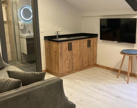 Suite With Kitchennette