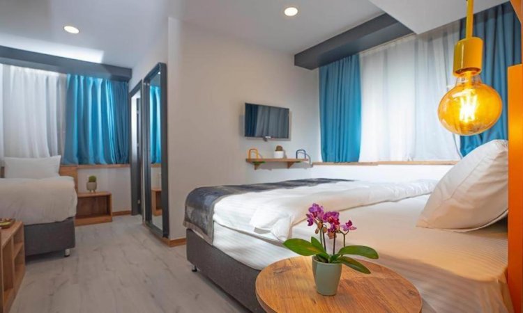 Business Trpl Room 